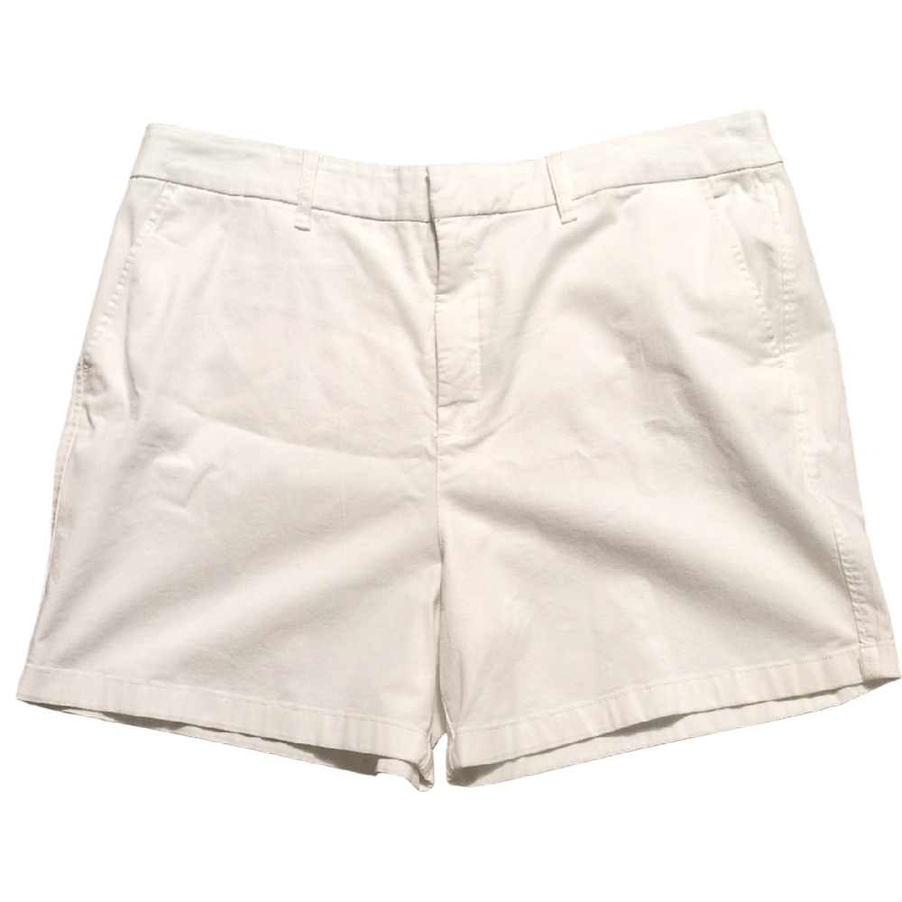 Anne Klein Jeans White Chino Shorts Size 22